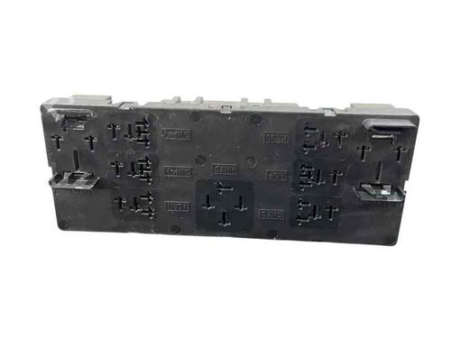 Used Fuse box VW TOURAN (1T1, 1T2) [2003-2011]  31682832