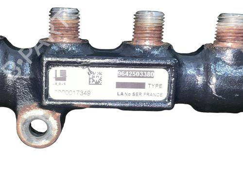 Used Injection rail Injection rail FORD FIESTA V (JH_, JD_) [2001-2014] 31682227 31682227