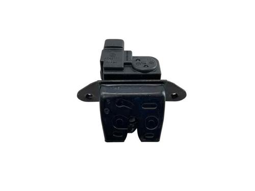 Used Tailgate lock HYUNDAI i30 (PDE, PD, PDEN) 1.6 CRDi (95 hp) 28110008