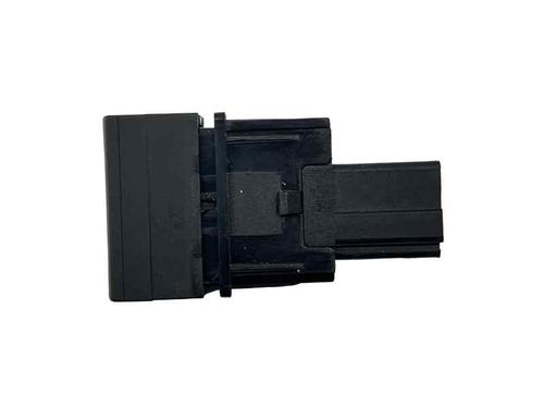 switch-nissan-leaf-ze1-2017-31940299 main image