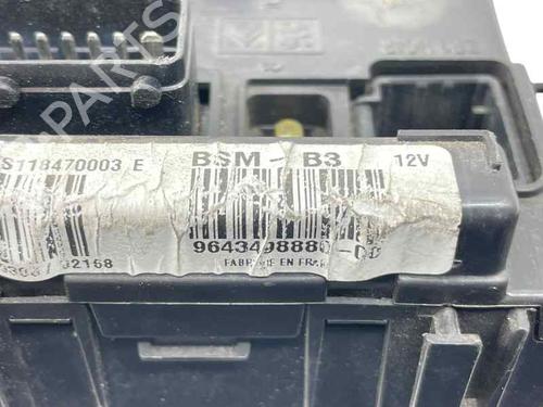 Boîte à Fusibles CITROËN C5 I (DC_) 2.0 HDi (DCRHZB, DCRHZE) (109 hp) 31869420
