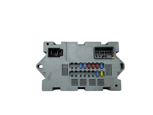 Fuse box JAGUAR XE (X760) 2.0 D AWD | BP29968364E1 - Image 2