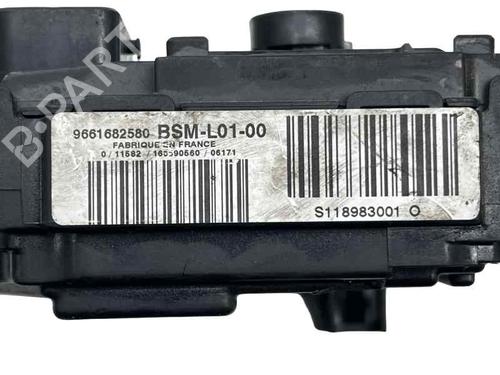 Used Fuse box Fuse box PEUGEOT 407 (6D_) 2.0 HDi 135 (6DRHRH, 6DRHRE, 6DRHRG, 6DRHRJ) (136 hp) 32978206 32978206