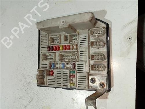 Used Fuse box RENAULT MEGANE I Classic (LA0/1_) 1.9 dCi (LA05, LA1F) (102 hp) 23922639