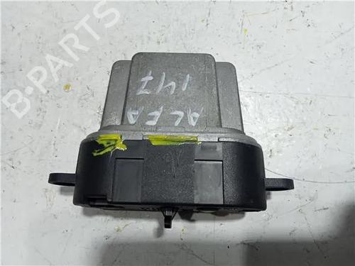 Used Heater resistor ALFA ROMEO 147 (937_) 1.6 16V T.SPARK ECO (937.AXA1A, 937.BXA1A) (105 hp) 23916217