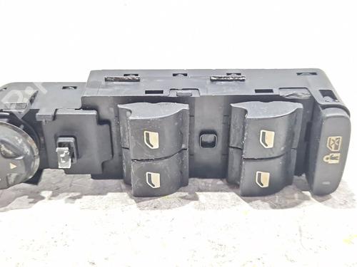 Used Left front window switch PEUGEOT 308 I (4A_, 4C_) 1.6 HDi (109 hp) 30656270