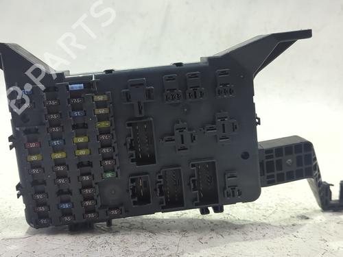 Used Fuse box Fuse box FORD MONDEO III (B5Y) 2.0 16V TDDi / TDCi (115 hp) 39950082 39950082