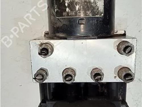 ABS Bremseaggregat PEUGEOT 206 Hatchback (2A/C) 1.4 HDi eco 70 (68 hp) 23910691