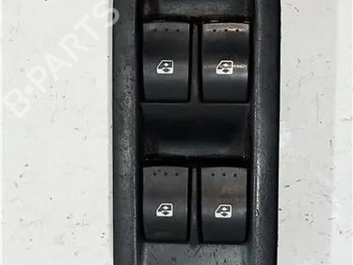 Used Switch RENAULT GRAND SCÉNIC II (JM0/1_) 1.9 dCi (JM0G, JM12, JM1G, JM2C) (120 hp) 23920839