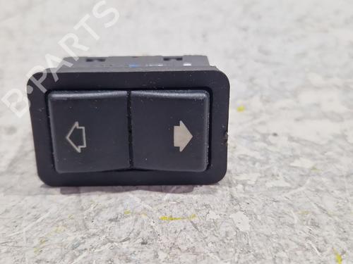 Used Right rear window switch BMW 5 (E39) 525 d (163 hp) 30656282