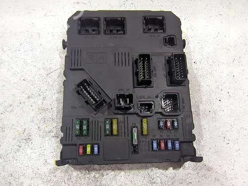 fuse-box-peugeot-407-6d_-2004-2005-2006-2007-2008-2009-2010-2011-34156207 main image