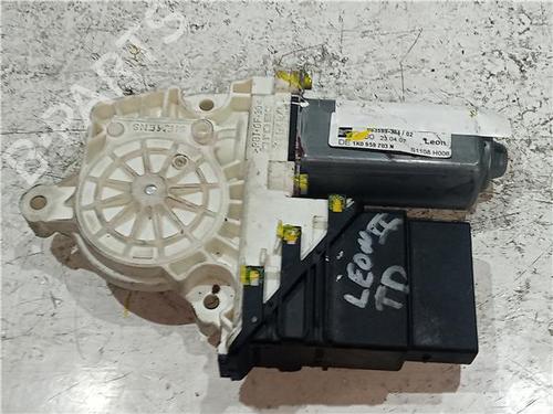 Used Right rear window motor SEAT LEON (1P1) 2.0 TDI 16V (140 hp) 23913042