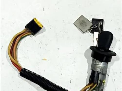 Used Electronic module RENAULT MEGANE I Classic (LA0/1_) 1.9 dTi (LA1U) (80 hp) 23919995