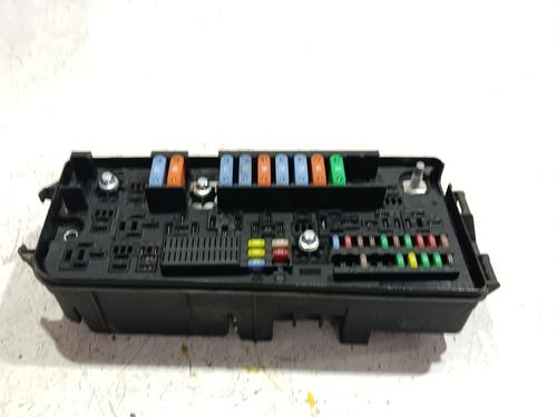 Used Fuse box Fuse box 36886542 36886542