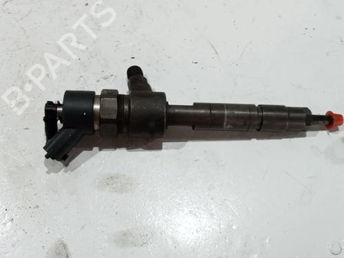 Used Injector FIAT STILO (192_) 1.9 JTD (192_XE1A) (115 hp) 27443869