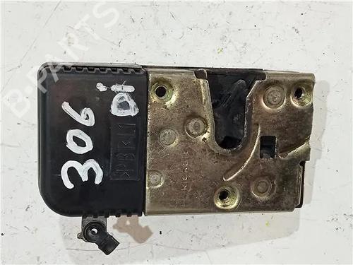 Used Front left lock PEUGEOT 306 Hatchback (7A, 7C, N3, N5) 1.8 16V (110 hp) 23921566