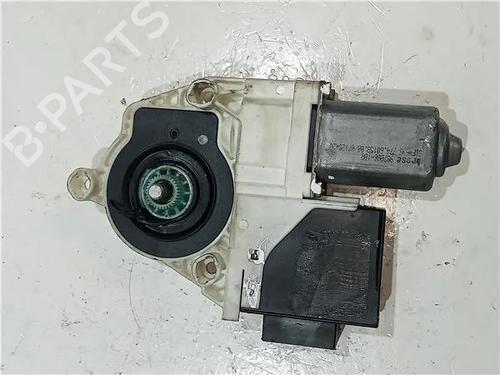 Rudehejsemotor forskærm venstre SEAT IBIZA III (6L1) 1.9 TDI (131 hp) 23912354
