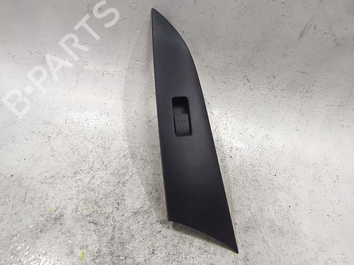 Used Right front window switch Right front window switch MAZDA 3 (BK) 1.6 DI Turbo (109 hp) 33934213 33934213