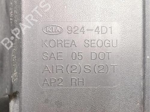 Right taillight KIA CARNIVAL I (UP, FL) 2.9 TDi | BP28724398C35