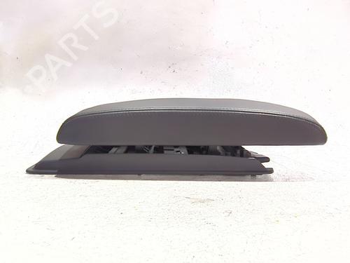 Armrest / Center console PEUGEOT 407 (6D_) 2.0 HDi 135 (6DRHRH, 6DRHRE, 6DRHRG, 6DRHRJ) | BP31183157I20