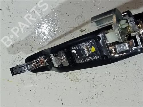 Interior handle MITSUBISHI OUTLANDER I (CU_W) 2.0 (CU2W) | BP23922419I7 