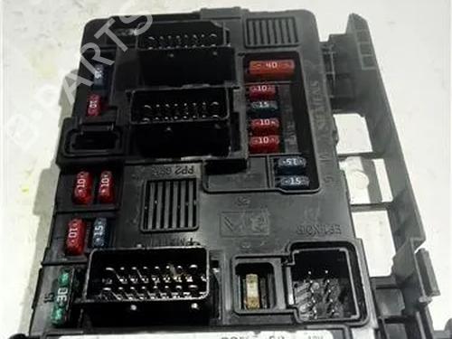 Zekeringkast PEUGEOT 206 Hatchback (2A/C) 1.6 16V (107 hp) 23927088