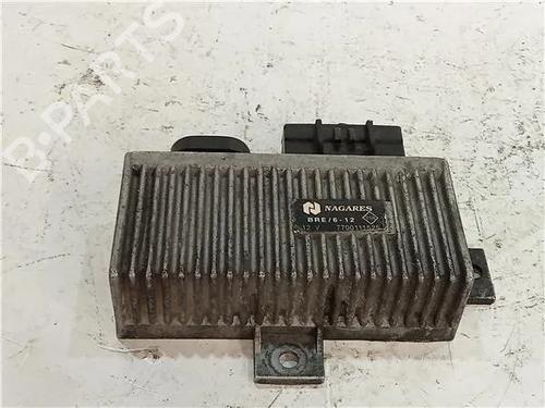 Module électronique RENAULT MEGANE I Classic (LA0/1_) 1.9 dTi (LA1U) (80 hp) 23910364