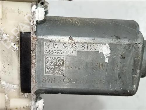 Right front window motor SEAT TOLEDO IV (KG3) 1.2 TSI | BP23913153E20 
