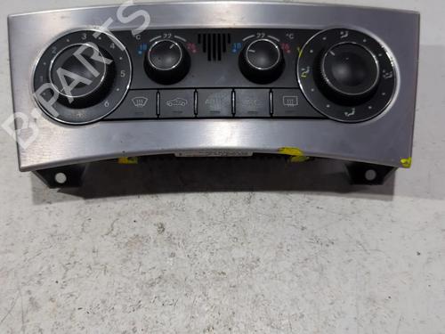 Used Climate control MERCEDES-BENZ C-CLASS (W203) C 220 CDI (203.006, 203.008) (143 hp) 23927693