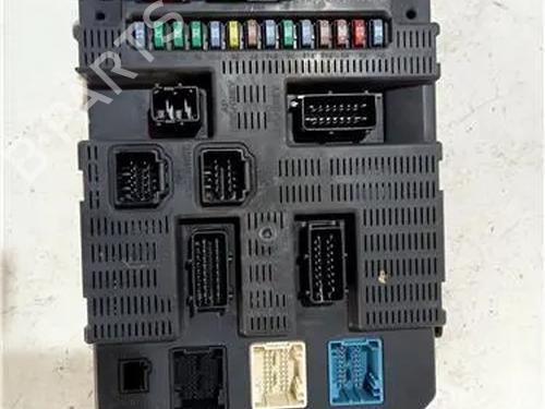 Used Fuse box PEUGEOT 308 I (4A_, 4C_) 1.6 HDi (109 hp) 23929688