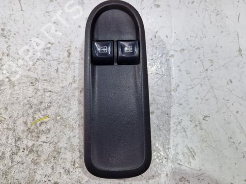 left-front-window-switch-dacia-duster-hs_-2010-2011-2012-2013-2014-2015-2016-2017-2018-33169912 main image