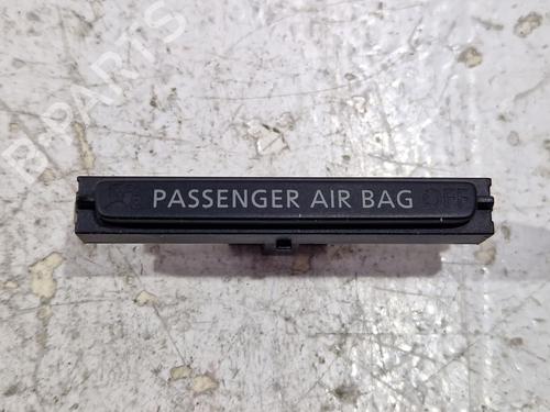 Used Switch Switch VW PASSAT B7 (362) 2.0 TDI (140 hp) 33304396 33304396