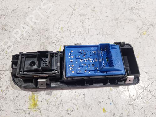 Left front window switch FIAT GRANDE PUNTO (199_) 1.4 (199AXB11, 199AXB1A, 199BXB1A, 199AXL1A) | BP36491383I27 - Image 3