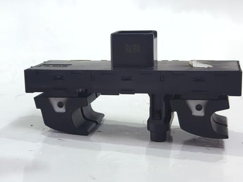 Left front window switch VW GOLF V (1K1) 1.9 TDI | BP38796633I27 - Image 4