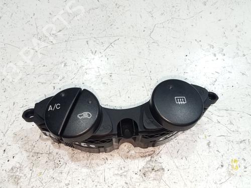 Used Climate control Climate control FORD TRANSIT CONNECT (P65_, P70_, P80_) 1.8 TDCi (90 hp) 36766147 36766147