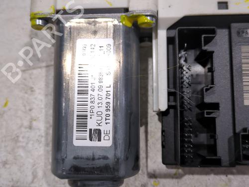 Left front window motor SEAT LEON (1P1) 1.4 TSI | BP23903215E21 