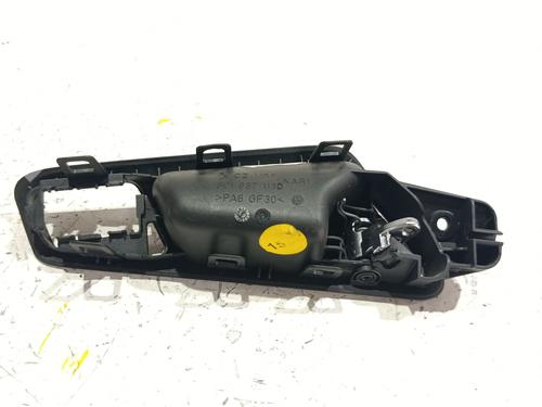 Front left interior door handle VW PASSAT B6 (3C2) 2.0 TDI | BP38726725I13 - Image 3