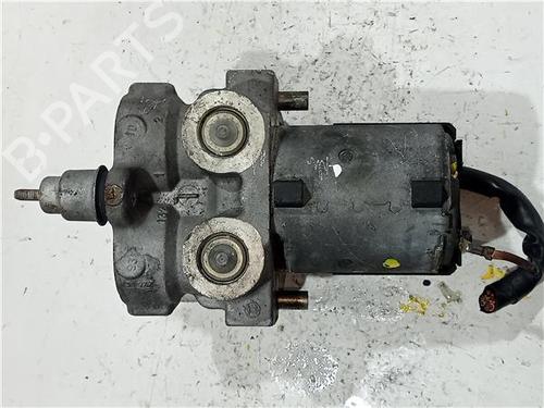 Used ABS pump AUDI 80 B2 Saloon (811, 813, 814, 819, 853) 1.3 (60 hp) 23920236