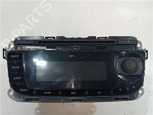 Used Radio SEAT IBIZA III (6L1) 1.9 TDI (131 hp) 23908522