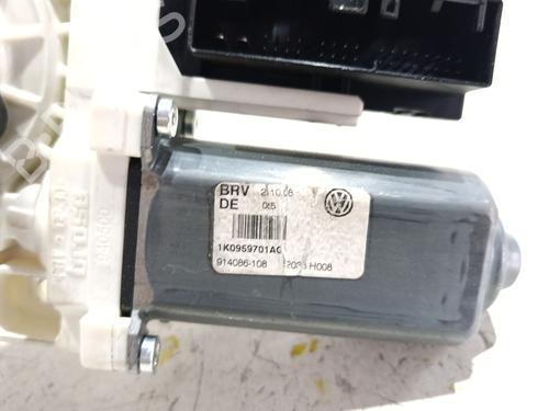 Left front window motor VW GOLF VI (5K1) 2.0 TDI | BP40038526E21 - Image 3
