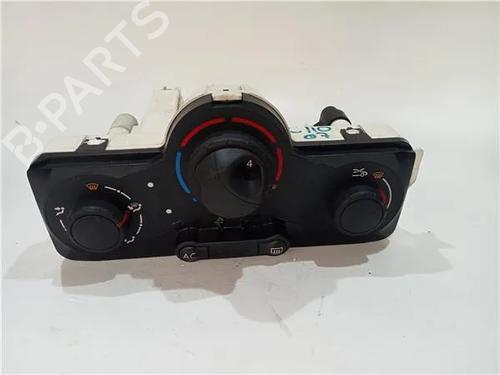 Used Climate control RENAULT CLIO III Grandtour (KR0/1_) 1.2 16V (KR0P) (101 hp) 23932631