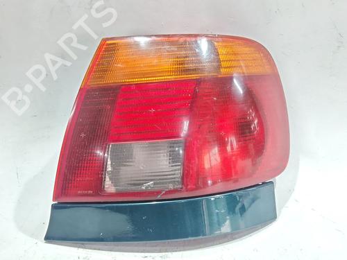 Piloto trasero derecho AUDI A4 B5 (8D2) 1.9 TDI (110 hp) 29998837