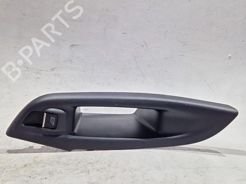 Used Left rear window switch FORD FOCUS III 1.0 EcoBoost (125 hp) 30192859