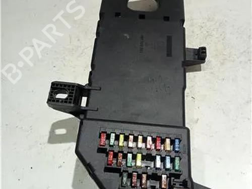 Fuse box OPEL VECTRA C (Z02) 1.9 CDTI (F69) | BP23928101E1 - Image 2