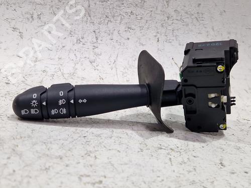 Used Headlight switch RENAULT CLIO II (BB_, CB_) 1.5 dCi (B/CB07) (65 hp) 30456724
