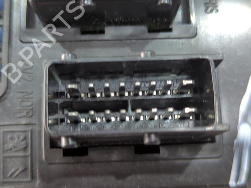 Fuse box PEUGEOT 407 (6D_)  | BP26575957E1 