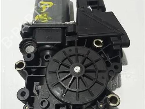 Right front window motor AUDI A3 (8L1) 1.9 TDI | BP23912203E20 