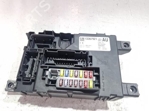 Used Fuse box Fuse box OPEL CORSA D (S07) 1.3 CDTI (L08, L68) (75 hp) 36554489 36554489