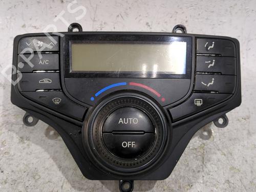 Used Climate control HYUNDAI i30 (FD) 1.6 (116 hp) 33161642