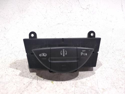 switch-mercedes-benz-cls-c219-2004-2005-2006-2007-2008-2009-2010-2011-32163631 main image